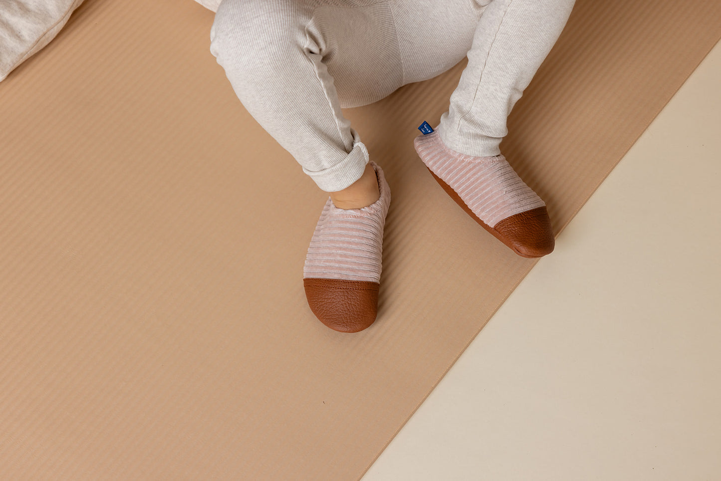Les Petits Velours Roses Pales - "Indoor"